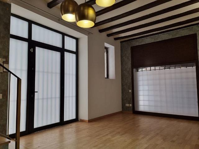 Dúplex en venta en calle De Sant Pere Mitjà, Barcelona, de 107 m² 2 habitaciones por 340.000