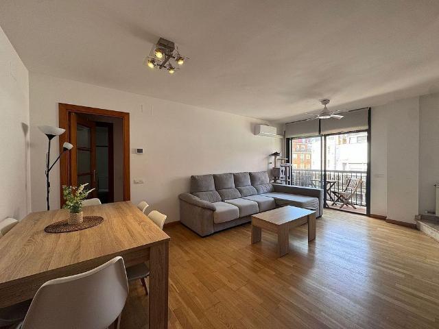 Dúplex en venta en calle Del Pintor Coello, Rubí, de 116 m² 3 habitaciones por 330.000