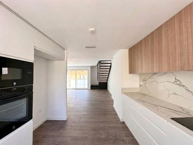 Dúplex en venta en calle Del Progrés, Badalona, de 88 m² 3 habitaciones por 589.000