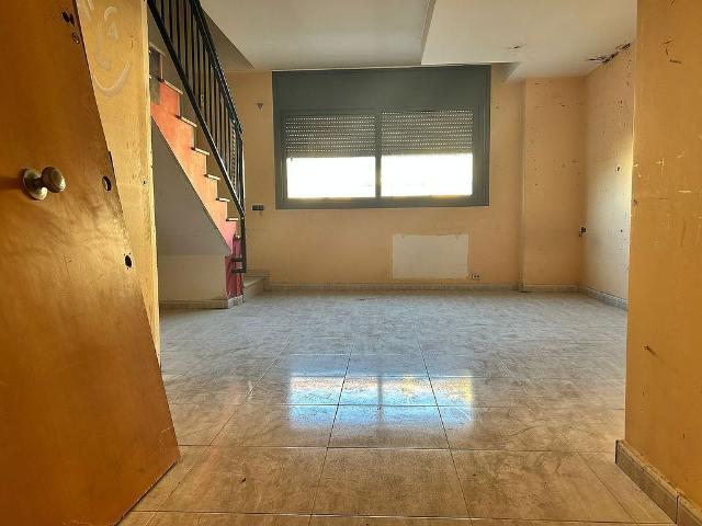 Dúplex en venta en calle Del Sol, Sant Quirze del Vallès, de 48 m² 1 habitación por 115.000