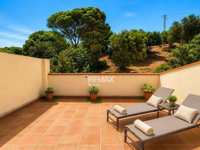 Dúplex en venta en calle Oidium, Vilajüiga, de 138 m² 3 habitaciones por 280.000