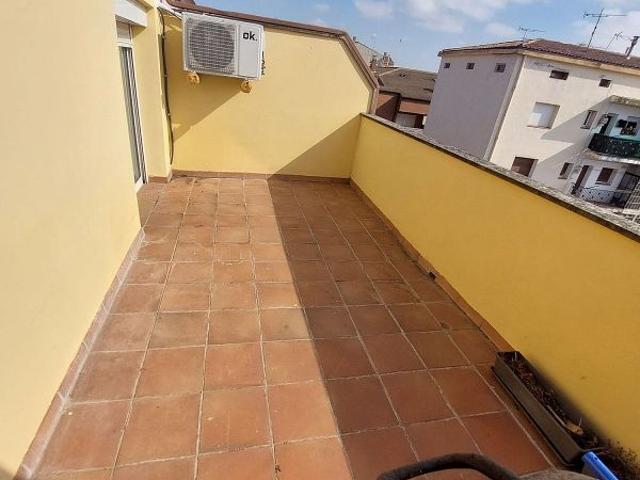Dúplex en venta en calle Orient, Tàrrega, de 85 m² 3 habitaciones por 175.000