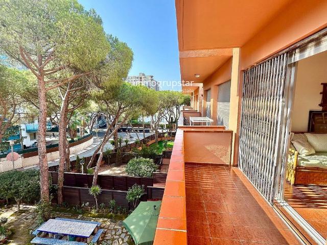Dúplex en venta en calle Lleida, Castell Platja d´Aro, de 86 m² 4 habitaciones por 369.000