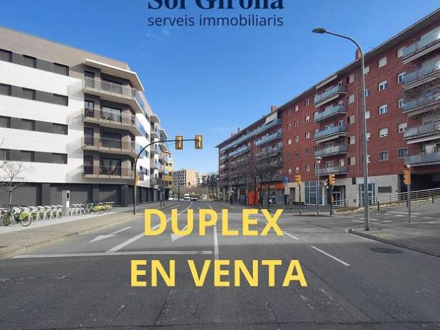 Dúplex en venta en calle Migdia, Girona, de 138 m² 4 habitaciones por 367.655