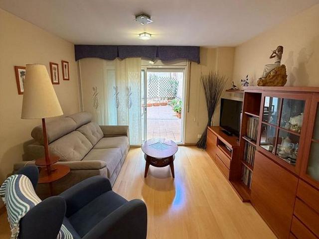 Dúplex en venta en calle Simancas de, Hospitalet de Llobregat, L´, de 110 m² 4 habitaciones por 375.000
