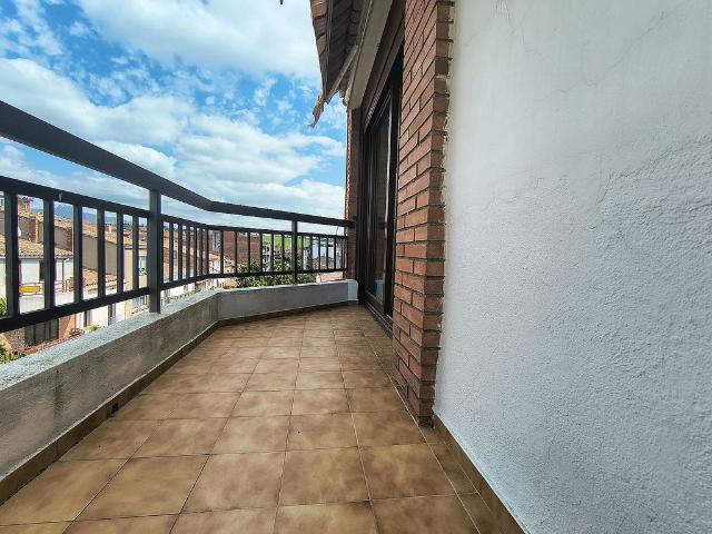 Dúplex en venta en calle Piereta, Piera, de 116 m² 4 habitaciones por 240.000