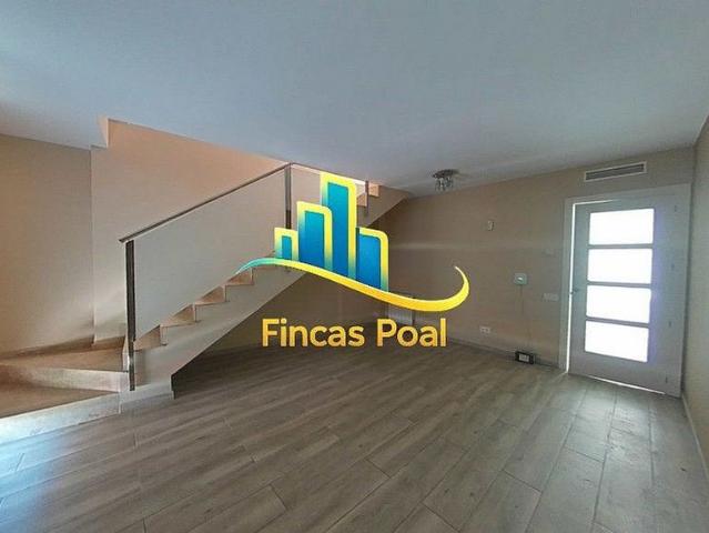 Dúplex en venta en calle Pineda, Castelldefels, de 66 m² 2 habitaciones por 401.000