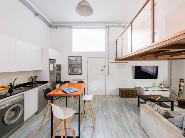 Dúplex en Venta en Canillas