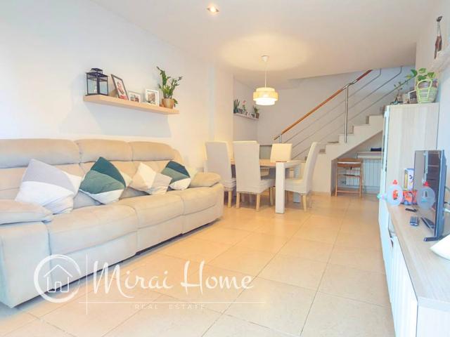 Dúplex en Venta en Canovelles