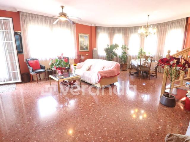 Dúplex en Venta en Casc Antic