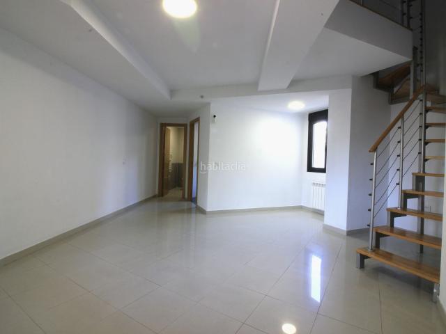 Dúplex en venta en Casarrubios del Monte. Duplex con garaje en el centro de Casarrubios. Dúplex Casarrubios del.