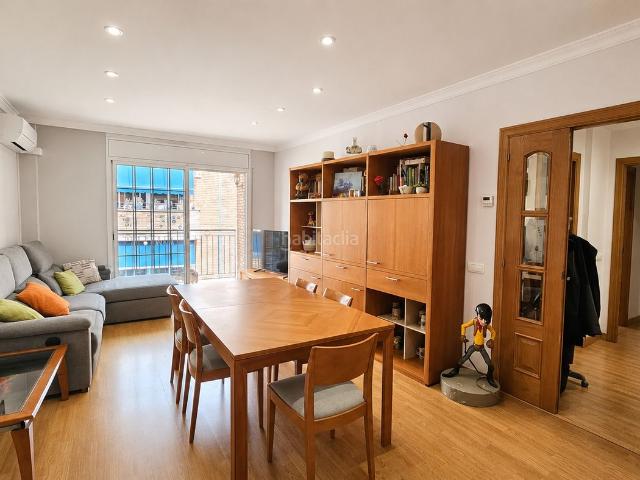 Dúplex en venta en Castellar del Vallès, Eixample Can Bogunyà. Exclusivo ático dúplex con espectacular terraza de 45 m² en el corazón de Castellar del Vallès. Dúplex Castellar del.