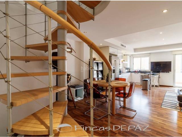 Dúplex en venta en Castelldefels, Baixador. Dúplex único con ascensor en venta en Castelldefels playa, Baixador. Dúplex.
