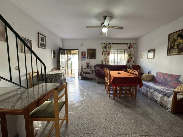 Dúplex en venta en Chipiona, Puerto Deportivo. Magnífico dúplex situado en una ubicación privilegiada, en el puerto deportivo de Chipiona, a tan solo ocho minutos del centro de. Dúplex.