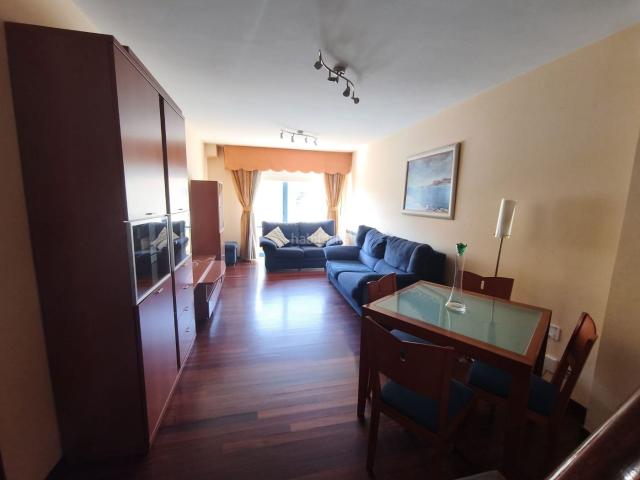 Dúplex en venta en Ames, Bertamirans. ESPECTACULAR DÚPLEX CON GARAJE Y TRASTERO. Dúplex.