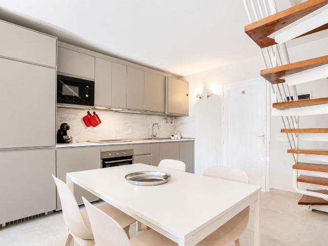 Dúplex en venta en Antigua, Caleta de Fuste. Precioso Dúplex Totalmente Reformado en Urbanización Antigua Bay Costa de Antigua. Dúplex.