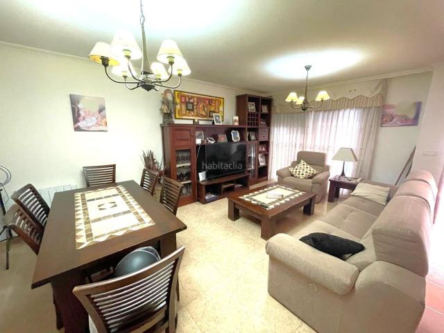 Dúplex en venta en Águilas. Dúplex amplio y listo para entrar a vivir en Águilas con garaje privado. Dúplex.