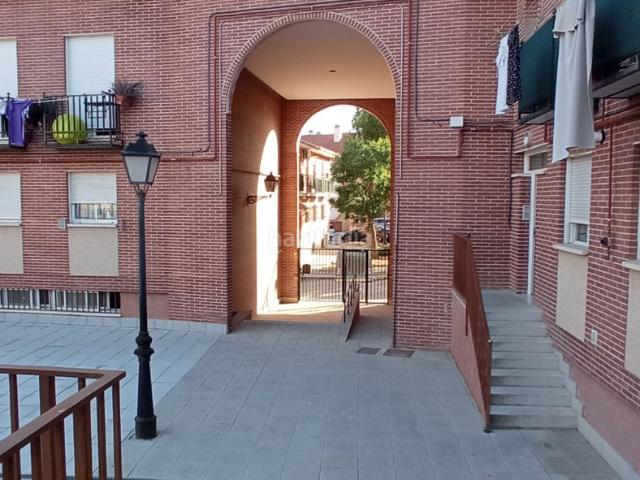 Dúplex en venta en Ajalvir. Dúplex con piscina y garaje: comodidad, luz y excelente ubicación. Dúplex.