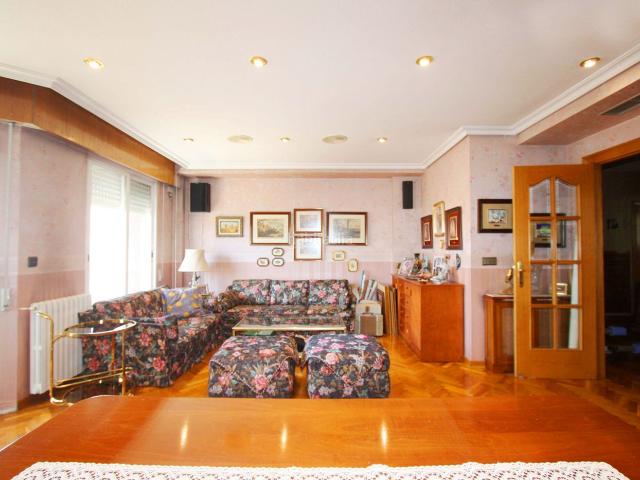 Dúplex en venta en Albacete, Feria. ! TU VIVIENDA DÚPLEX JUNTO A LA FERIA DE ALBACETE !. Dúplex.