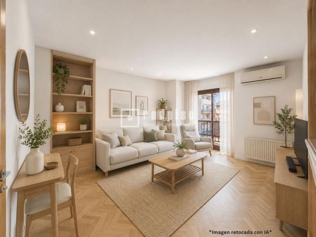 Dúplex en venta en Alcorcón, Prado de Santo Domingo. Exclusivo ático dúplex con amplia terraza en venta, zona las Retamas. Dúplex.