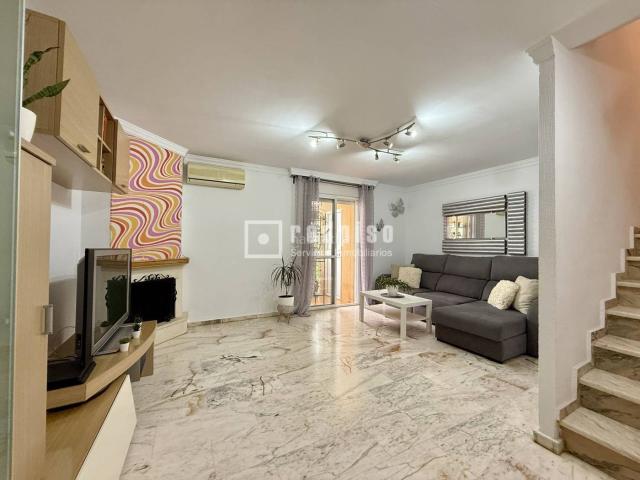 Dúplex en venta en Alhaurín de la Torre, Jardines de Alhaurín Huerta Alta Fuensanguínea. Dúplex con terraza y piscina en Alhaurín de la Torre más espacio, más vida. Dúplex Alhaurín de la.