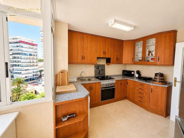Dúplex en venta en Alicante, Albufereta. ESTUPENDA VIVIENDA EN VENTA DE 1 HABITACIÓN EN LA ALBUFERETA EN ALICANTE. Dúplex.