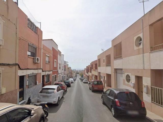 Dúplex en venta en Almería, Piedras Redondas Torrecárdenas. Piso en Almería. Activo inmobiliario SIN POSESIÓN, NO SE PUEDE VISITAR. Dúplex.