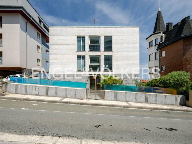 Dúplex en Venta en Área Romántica