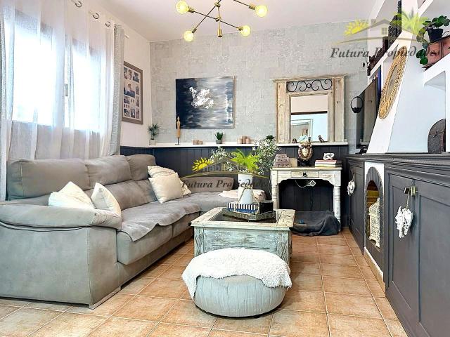 Dúplex en venta en Arrecife, San Francisco Javier Argana Baja. ESPECTACULAR DUPLEX CON AMPLIA AZOTEA Y ZONA DE BARBACOA EN SAN FRANCISO JAVIER. Dúplex.