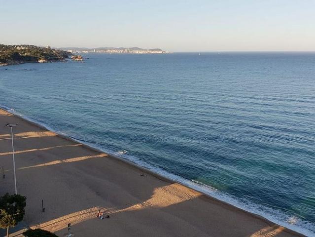 Dúplex en venta en avenida Costa Brava, Castell Platja d´Aro, de 85 m² 2 habitaciones por 550.000