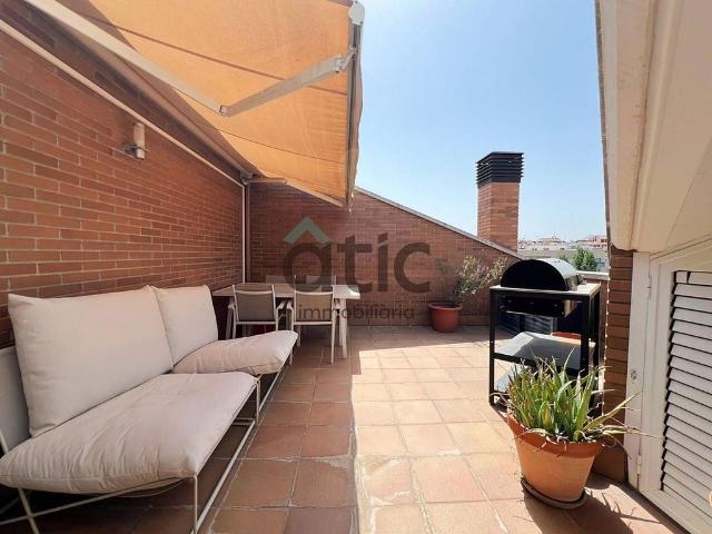 Dúplex en venta en avenida De Tudela, Manresa, de 133 m² 3 habitaciones por 282.000