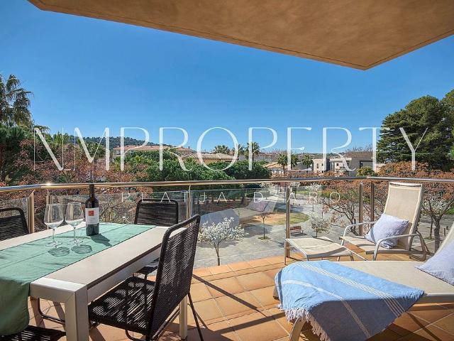 Dúplex en venta en avenida De Verona Terol, Castell Platja d´Aro, de 95 m² 3 habitaciones por 550.000