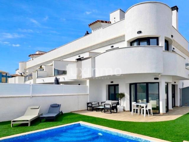 Dúplex en Venta en Balcón de Finestrat Terra Marina
