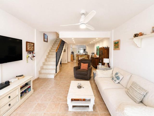 Dúplex en venta en Baleares Llucmajor, Sa Torre. Planta baja dúplex con encanto en Sa Torre, cerca del golf, el mar y Palma. Dúplex.