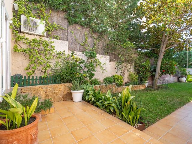 Dúplex en venta en Baleares Palma de Mallorca, La Bonanova. Villa Feeling en Palma Piscina privada, jardín y vistas al mar. Dúplex Palma de.
