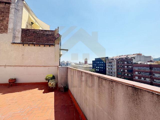 Dúplex en venta en Barcelona, de 180 m² 4 habitaciones por 795.000