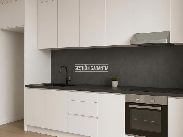 Dúplex en venta en Barcelona, El Camp d´en Grassot i Gràcia Nova. Planta baja con terraza y piscina. Dúplex.