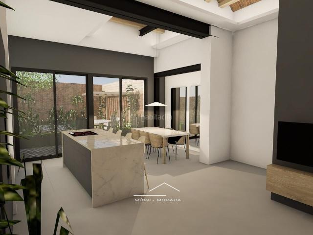 Dúplex en venta en Barcelona, El Poble Sec Parc de Montjuïc. Cuatro dormitorios, jardín privado y más de cuatro metros de altura en el corazón de Barcelona. Dúplex.