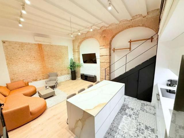 Dúplex en venta en Barcelona, Gòtic. Dúplex en venta en El Gotic Barcelona. Dúplex.