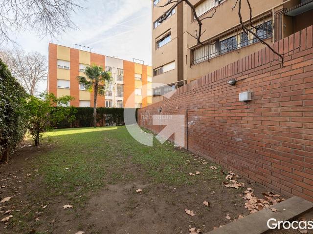 Dúplex en venta en Barcelona, Horta. VENTA DE HERMOSO DUPLEX EN EDUARDO TODA. Dúplex.