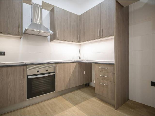 Dúplex en venta en Barcelona, La Teixonera. DUPLEX EN VENTA TOTALMENTE REFORMADO NUEVO A ESTRENAR. Dúplex.