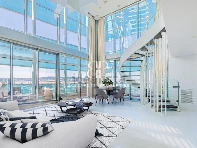 Dúplex en venta en Barcelona, Poblenou. Exclusivo ático duplex con vistas panorámicas a todo Barcelona. Dúplex.