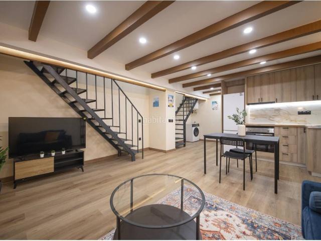 Dúplex en venta en Barcelona, Porta. Duplex en venta. Dúplex.
