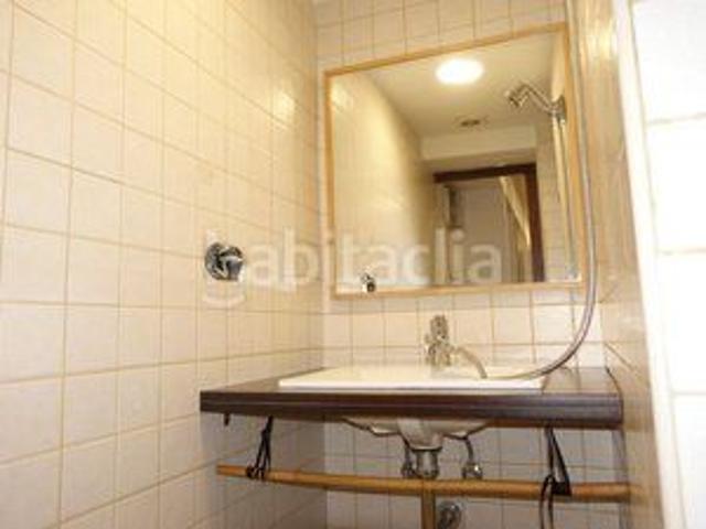 Dúplex en venta en Barcelona, St. Pere Sta. Caterina El Born. PISO DUPLEX EN PLANTA BAJA Y ENTRESUELO. Dúplex.