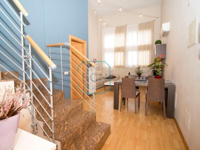 Dúplex en venta en Barcelona, Sant Andreu de Palomar. DÚPLEX DE DISEÑO CON DOBLE ALTURA Y GARAJE PRIVADO EN SANT ANDREU. Dúplex.