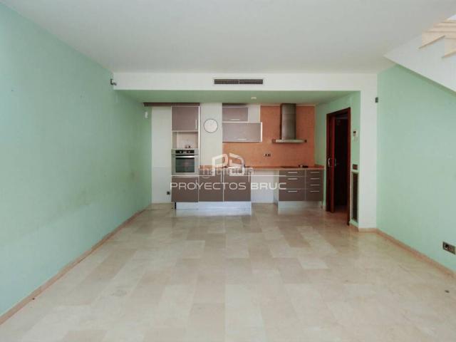 Dúplex en venta en Barcelona, Vilapicina Torre Llobeta. BARCELONA Dúplex en venta Infórmese. Dúplex.