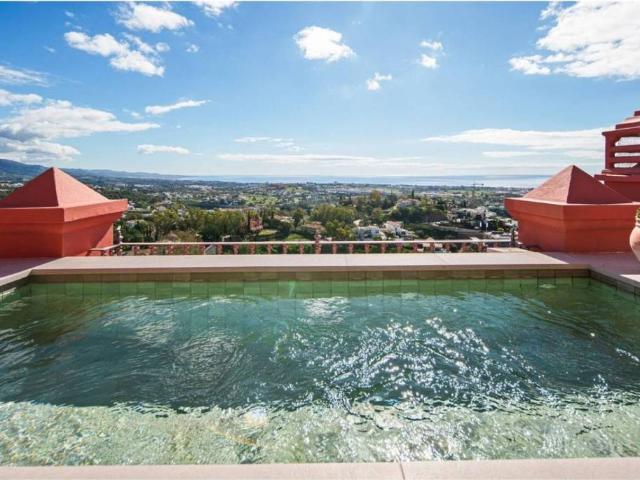 Dúplex en Venta en Benahavís