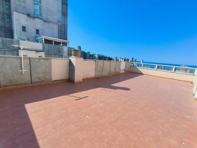 Dúplex en venta en Benidorm, Rincón Bajo. Impresionante dúplex con terraza de 60 m2 en urbanización de lujo Gemelos 22. Dúplex.