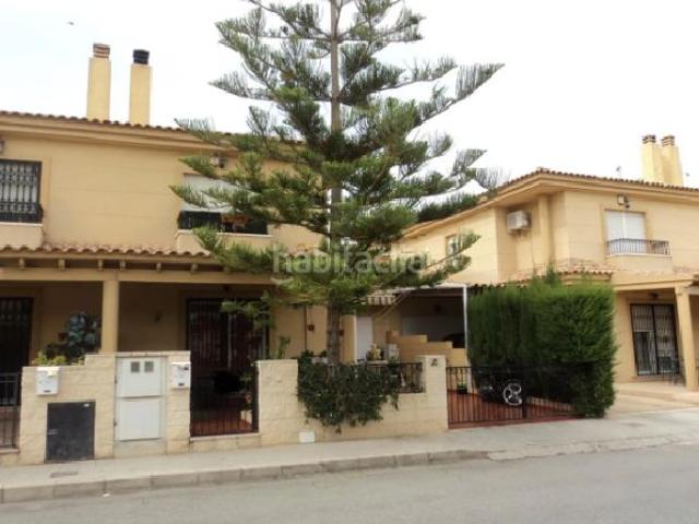 Dúplex en venta en Bigastro. !CDATABungalow Pareado en Bigastro, 133m, Orientación Sur, 3 Hab, Garaje de 25m y Doble Terraza. Dúplex.
