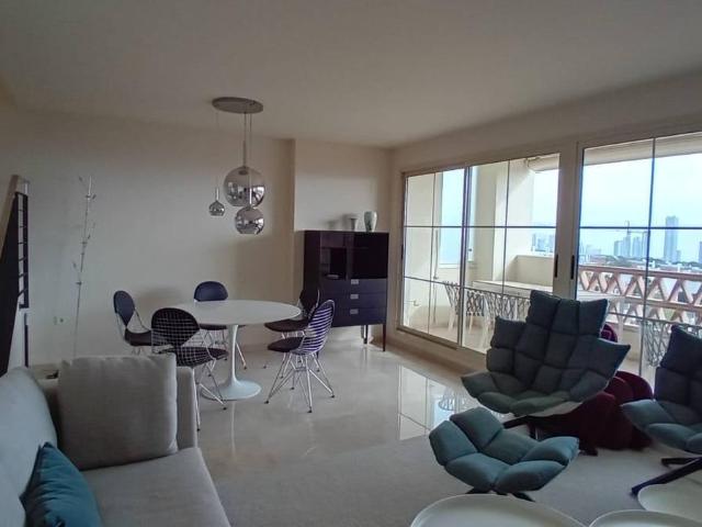 Dúplex en Venta en Golf Bahía